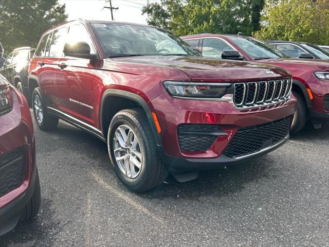 2025 Jeep Grand Cherokee GRAND CHEROKEE LAREDO X 4X4 2025 Jeep Grand Cherokee GRAND CHEROKEE LAREDO X 4X4