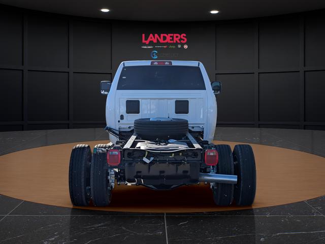 2026 RAM Ram 5500 Chassis Cab RAM 5500 TRADESMAN CHASSIS CREW CAB 4X4 84 CA