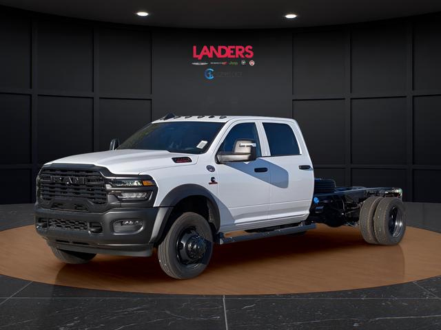 2026 RAM 5500 Chassis RAM 5500 TRADESMAN CHASSIS CREW CAB 4X4 84 CA