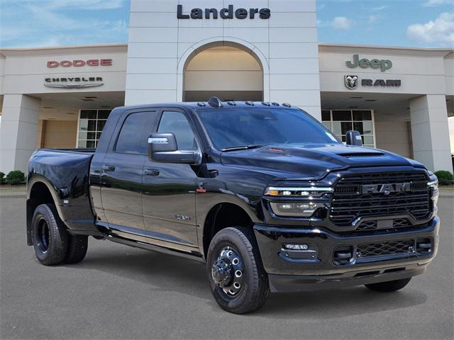 2025 RAM Ram 3500 RAM 3500 LARAMIE MEGA CAB 4X4 64 BOX 2025 RAM Ram 3500 RAM 3500 LARAMIE MEGA CAB 4X4 64 BOX