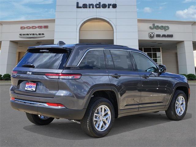 2025 Jeep Grand Cherokee GRAND CHEROKEE LAREDO X 4X2