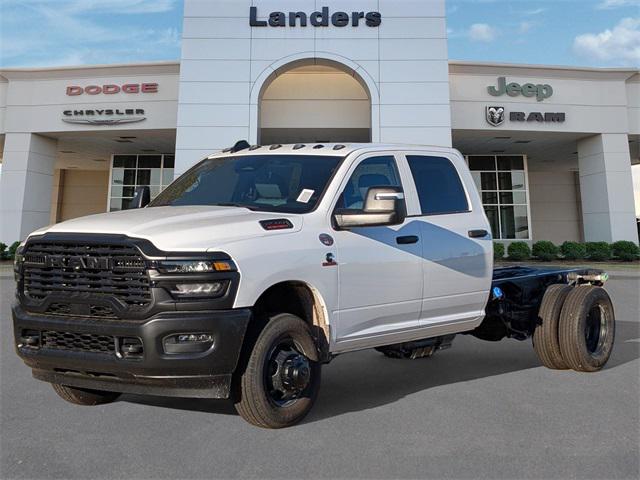 2026 RAM Ram 3500 Chassis Cab RAM 3500 TRADESMAN CREW CAB CHASSIS 4X4 60 CA