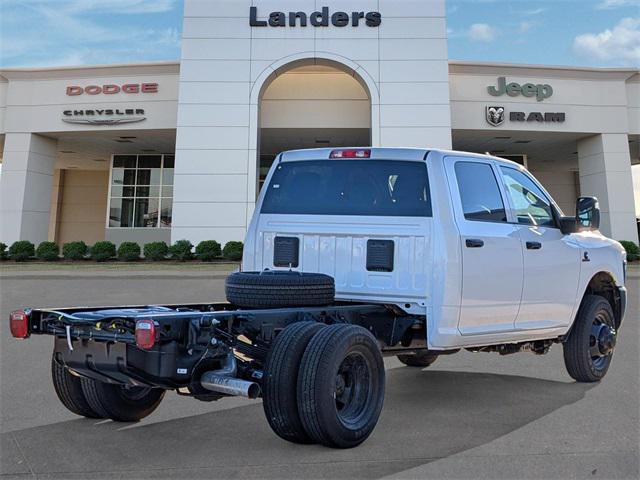 2026 RAM Ram 3500 Chassis Cab RAM 3500 TRADESMAN CREW CAB CHASSIS 4X4 60 CA