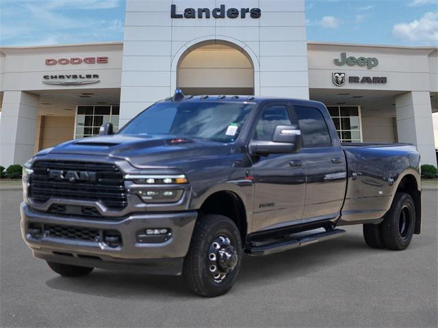 2025 RAM Ram 3500 RAM 3500 LARAMIE CREW CAB 4X4 8 BOX 2025 RAM Ram 3500 RAM 3500 LARAMIE CREW CAB 4X4 8 BOX