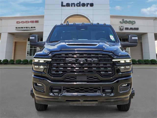 2025 RAM Ram 3500 RAM 3500 LIMITED CREW CAB 4X4 8 BOX 2025 RAM Ram 3500 RAM 3500 LIMITED CREW CAB 4X4 8 BOX