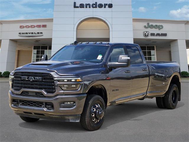 2025 RAM Ram 3500 RAM 3500 LARAMIE CREW CAB 4X4 8 BOX 2025 RAM Ram 3500 RAM 3500 LARAMIE CREW CAB 4X4 8 BOX