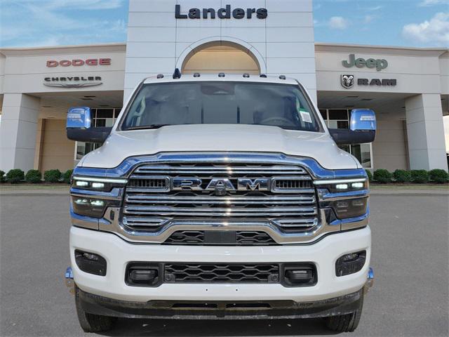 2025 RAM Ram 3500 RAM 3500 LARAMIE CREW CAB 4X4 8 BOX 2025 RAM Ram 3500 RAM 3500 LARAMIE CREW CAB 4X4 8 BOX