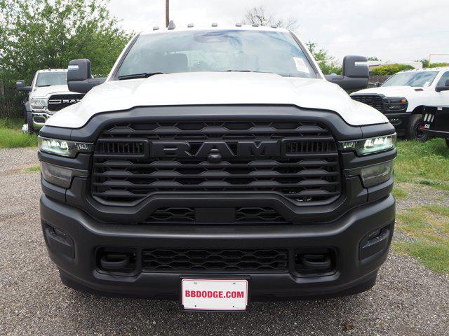 2025 RAM Ram 3500 Chassis Cab RAM 3500 TRADESMAN CREW CAB CHASSIS 4X4 60 CA 2025 RAM Ram 3500 Chassis Cab RAM 3500 TRADESMAN CREW CAB CHASSIS 4X4 60 CA