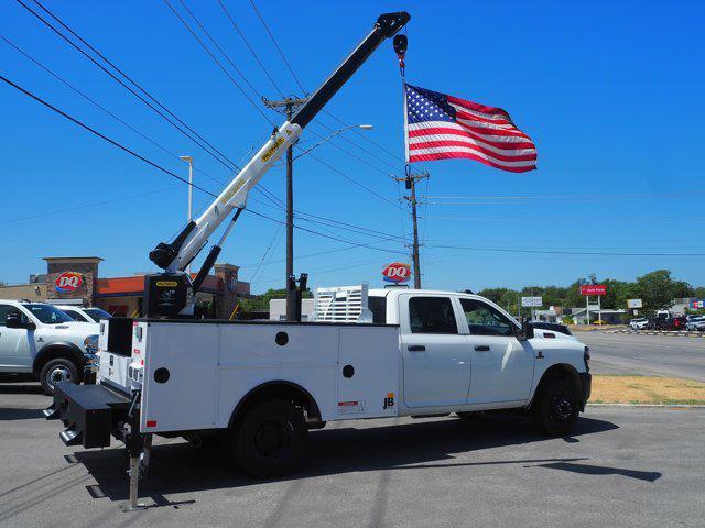 2025 RAM Ram 3500 Chassis Cab RAM 3500 TRADESMAN CREW CAB CHASSIS 4X4 60 CA 2025 RAM Ram 3500 Chassis Cab RAM 3500 TRADESMAN CREW CAB CHASSIS 4X4 60 CA