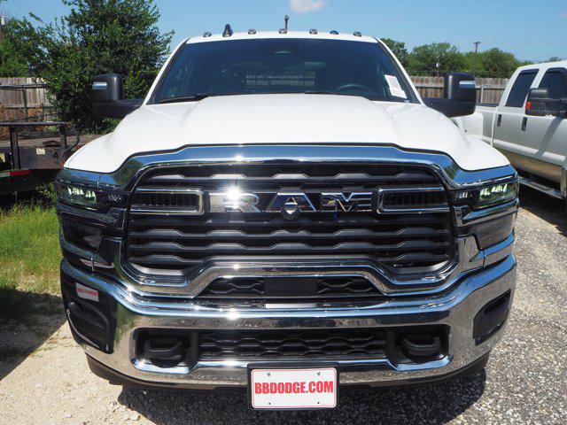 2025 RAM Ram 3500 Chassis Cab RAM 3500 TRADESMAN CREW CAB CHASSIS 4X4 60 CA 2025 RAM Ram 3500 Chassis Cab RAM 3500 TRADESMAN CREW CAB CHASSIS 4X4 60 CA