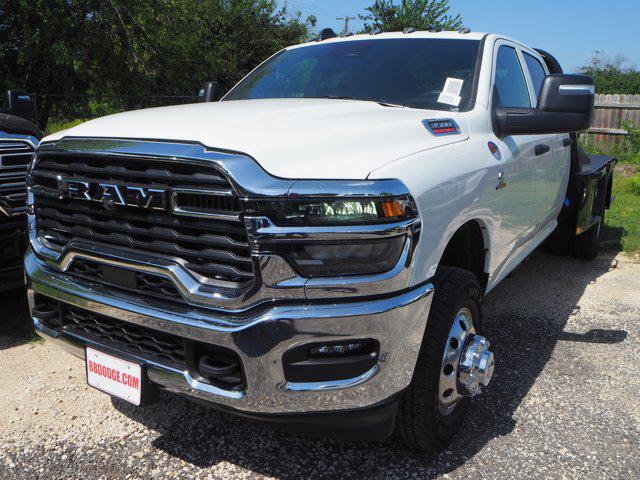 2025 RAM Ram 3500 Chassis Cab RAM 3500 TRADESMAN CREW CAB CHASSIS 4X4 60 CA 2025 RAM Ram 3500 Chassis Cab RAM 3500 TRADESMAN CREW CAB CHASSIS 4X4 60 CA