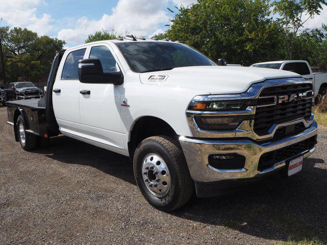 2025 RAM Ram 3500 Chassis Cab RAM 3500 TRADESMAN CREW CAB CHASSIS 4X4 60 CA 2025 RAM Ram 3500 Chassis Cab RAM 3500 TRADESMAN CREW CAB CHASSIS 4X4 60 CA