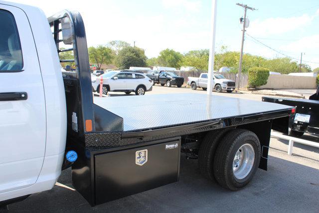 2025 RAM Ram 3500 Chassis Cab RAM 3500 TRADESMAN CHASSIS REGULAR CAB 4X4 84 CA 2025 RAM Ram 3500 Chassis Cab RAM 3500 TRADESMAN CHASSIS REGULAR CAB 4X4 84 CA