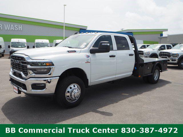 2025 RAM Ram 3500 Chassis Cab RAM 3500 TRADESMAN CREW CAB CHASSIS 4X4 60 CA 2025 RAM Ram 3500 Chassis Cab RAM 3500 TRADESMAN CREW CAB CHASSIS 4X4 60 CA