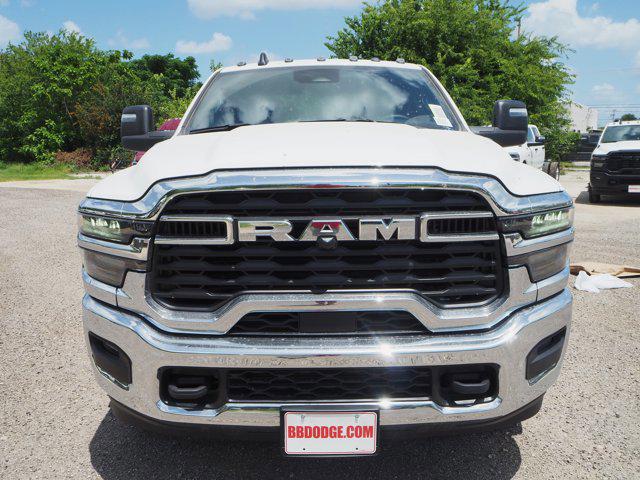 2025 RAM Ram 3500 Chassis Cab RAM 3500 TRADESMAN CREW CAB CHASSIS 4X4 60 CA 2025 RAM Ram 3500 Chassis Cab RAM 3500 TRADESMAN CREW CAB CHASSIS 4X4 60 CA