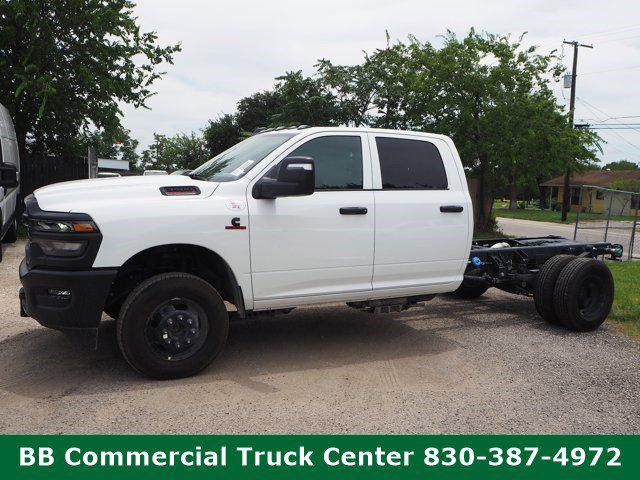 2025 RAM Ram 3500 Chassis Cab RAM 3500 TRADESMAN CREW CAB CHASSIS 4X4 60 CA 2025 RAM Ram 3500 Chassis Cab RAM 3500 TRADESMAN CREW CAB CHASSIS 4X4 60 CA