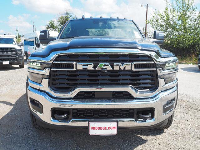 2026 RAM Ram 5500 Chassis Cab RAM 5500 TRADESMAN CHASSIS CREW CAB 4X4 84 CA 2026 RAM Ram 5500 Chassis Cab RAM 5500 TRADESMAN CHASSIS CREW CAB 4X4 84 CA