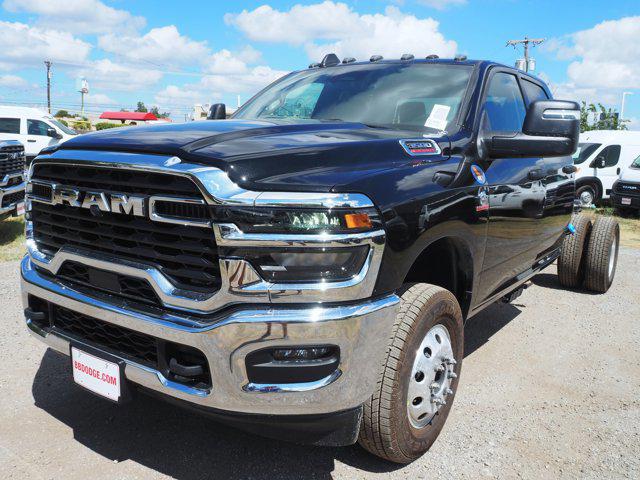2026 RAM Ram 3500 Chassis Cab RAM 3500 TRADESMAN CREW CAB CHASSIS 4X4 60 CA 2026 RAM Ram 3500 Chassis Cab RAM 3500 TRADESMAN CREW CAB CHASSIS 4X4 60 CA