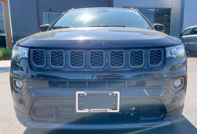2025 Jeep Compass COMPASS LIMITED 4X4