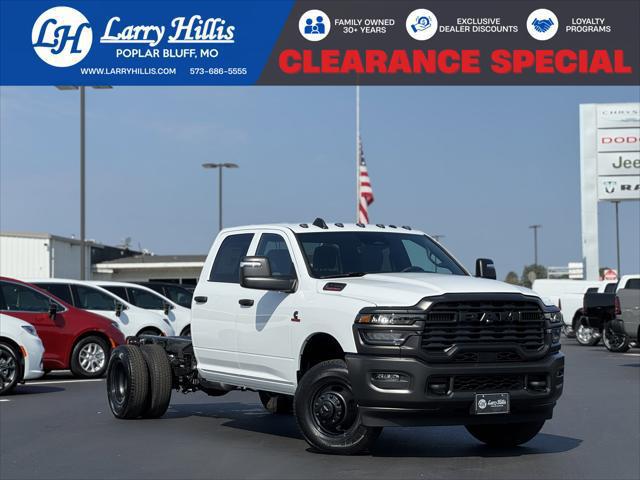 2026 RAM Ram 3500 Chassis Cab RAM 3500 TRADESMAN CREW CAB CHASSIS 4X4 60 CA