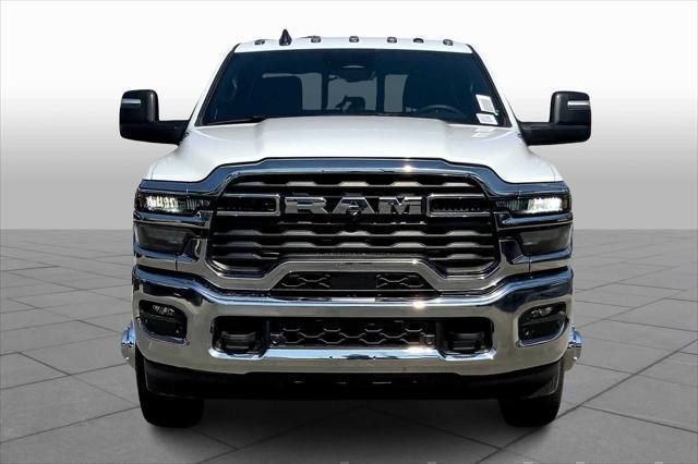 2026 RAM Ram 3500 RAM 3500 TRADESMAN CREW CAB 4X4 8 BOX