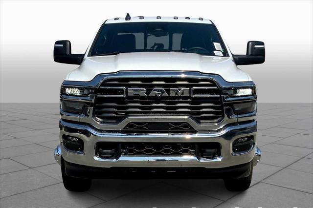 2026 RAM Ram 3500 RAM 3500 TRADESMAN CREW CAB 4X4 8 BOX