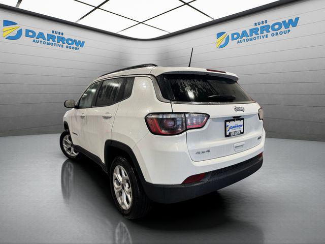 2025 Jeep Compass COMPASS LATITUDE 4X4