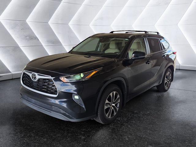 2023 Toyota Highlander XLE 2023 Toyota Highlander XLE