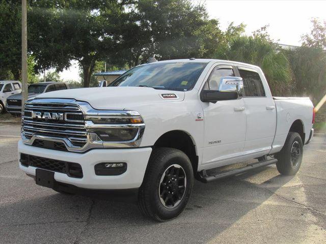 2025 RAM 2500 Laramie Crew Cab 4x4 64 Box
