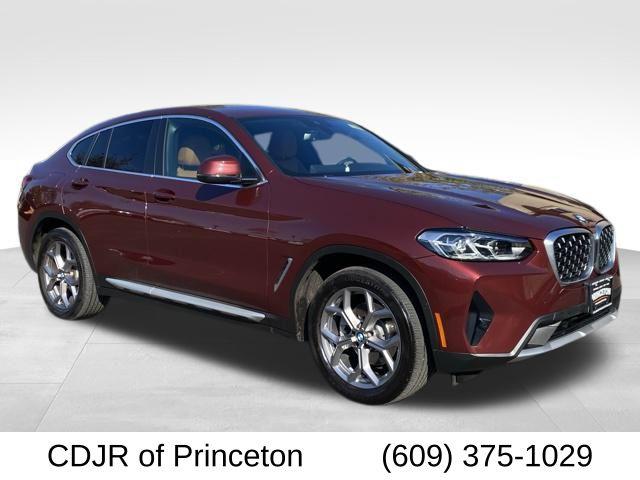 2023 BMW X4 xDrive30i