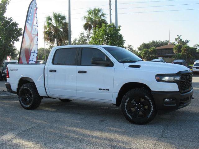 2025 RAM Ram 1500 RAM 1500 WARLOCK CREW CAB 4X4 57 BOX