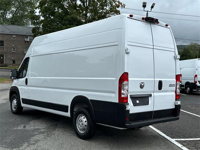 2023 RAM ProMaster 3500 Cargo Van Super High Roof 159 WB EXT