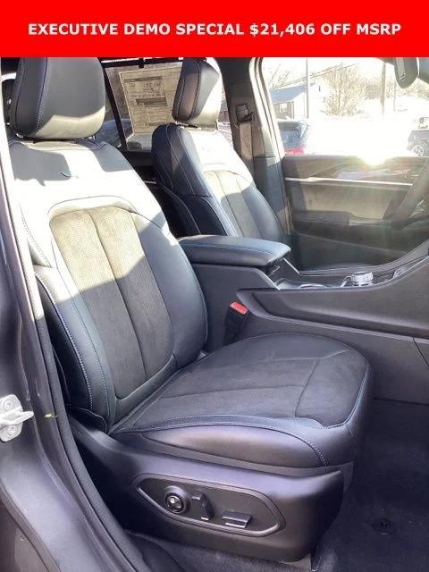 2023 Jeep Grand Cherokee Trailhawk