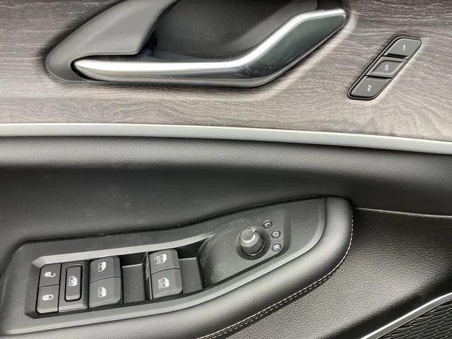 2024 Jeep Grand Cherokee Unknown