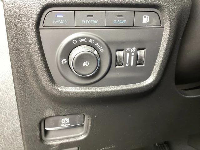 2024 Jeep Grand Cherokee Unknown