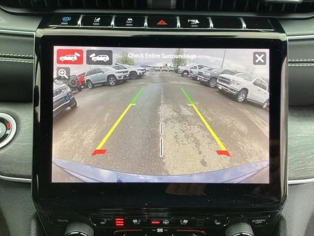 2024 Jeep Grand Cherokee Unknown