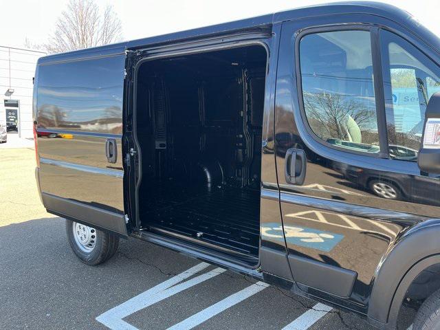 2025 RAM Ram ProMaster RAM PROMASTER 1500 TRADESMAN CARGO VAN LOW ROOF 136 WB 2025 RAM Ram ProMaster RAM PROMASTER 1500 TRADESMAN CARGO VAN LOW ROOF 136 WB