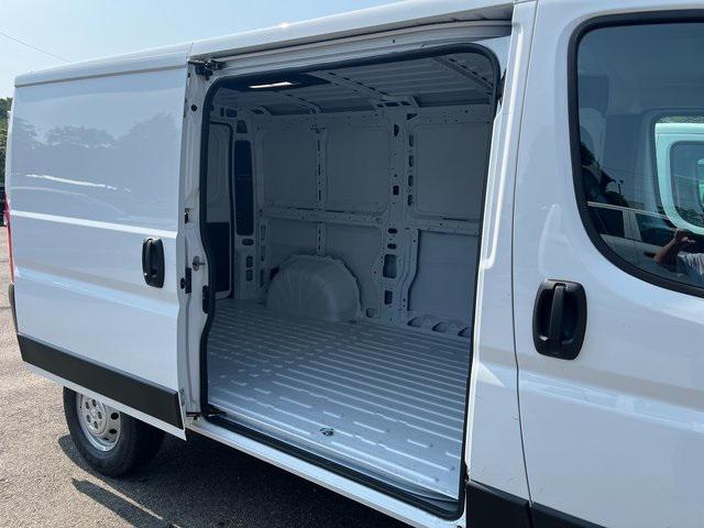 2025 RAM Ram ProMaster RAM PROMASTER 1500 TRADESMAN CARGO VAN LOW ROOF 118 WB 2025 RAM Ram ProMaster RAM PROMASTER 1500 TRADESMAN CARGO VAN LOW ROOF 118 WB