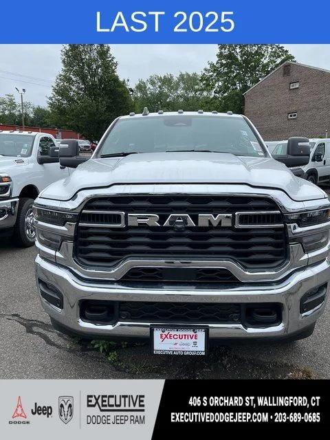2025 Ram 2500 Tradesman Regular Cab 4x4 8' Box