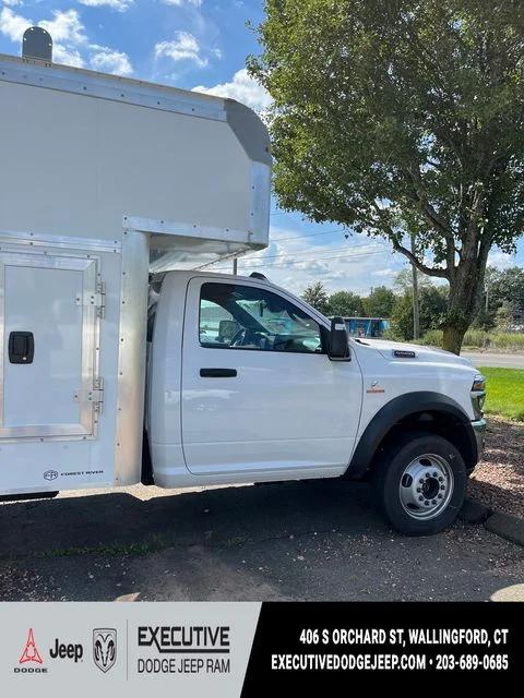 2025 RAM Ram 5500 Chassis Cab RAM 5500 TRADESMAN CHASSIS REGULAR CAB 4X4 84 CA 2025 RAM Ram 5500 Chassis Cab RAM 5500 TRADESMAN CHASSIS REGULAR CAB 4X4 84 CA