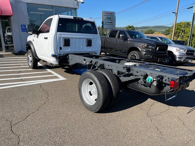 2025 RAM Ram 5500 Chassis Cab RAM 5500 TRADESMAN CHASSIS REGULAR CAB 4X4 84 CA 2025 RAM Ram 5500 Chassis Cab RAM 5500 TRADESMAN CHASSIS REGULAR CAB 4X4 84 CA
