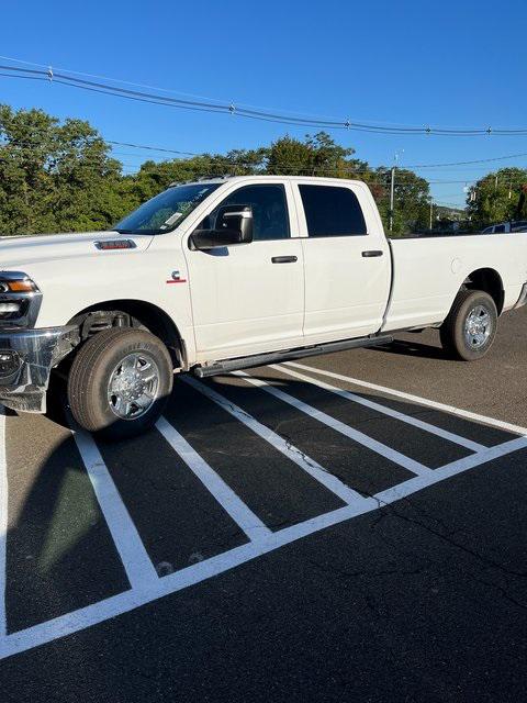 2026 RAM Ram 3500 RAM 3500 TRADESMAN CREW CAB 4X4 8 BOX 2026 RAM Ram 3500 RAM 3500 TRADESMAN CREW CAB 4X4 8 BOX