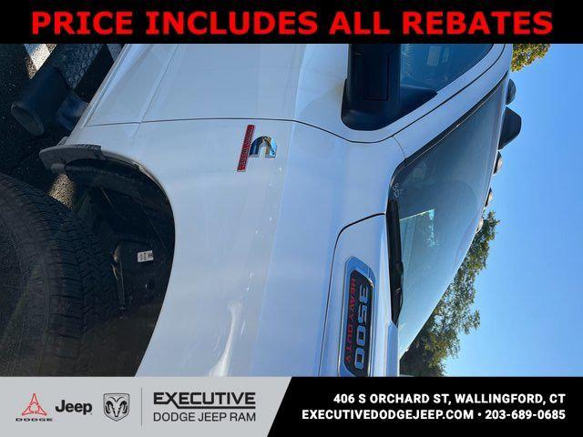 2026 RAM Ram 3500 RAM 3500 TRADESMAN CREW CAB 4X4 8 BOX