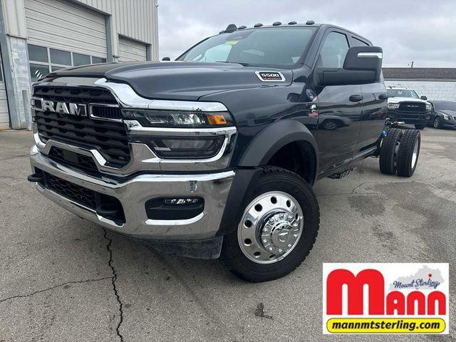 2026 RAM Ram 5500 Chassis Cab RAM 5500 TRADESMAN CHASSIS CREW CAB 4X4 60 CA