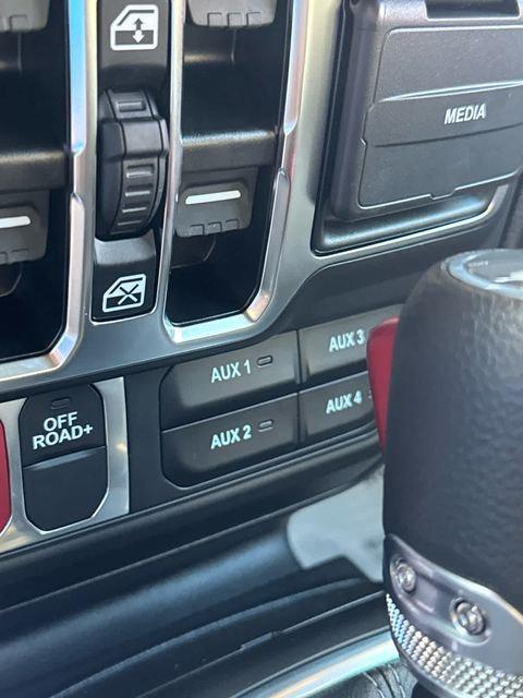 2025 Jeep Wrangler 4-Door Willys 4x4