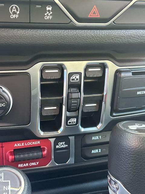 2025 Jeep Wrangler 4-Door Willys 4x4