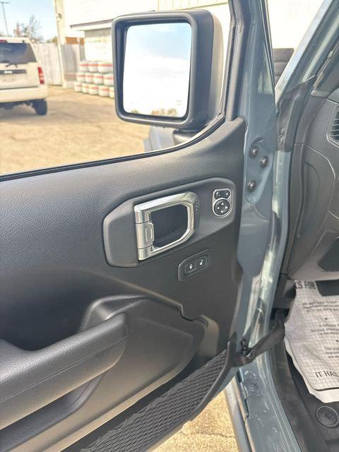 2025 Jeep Wrangler 4-Door Willys 4x4
