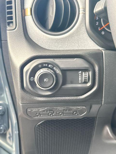 2025 Jeep Wrangler 4-Door Willys 4x4