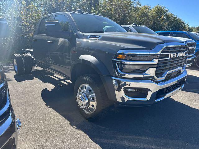 2026 RAM Ram 4500 Chassis Cab RAM 4500 TRADESMAN CHASSIS CREW CAB 4X4 60 CA 2026 RAM Ram 4500 Chassis Cab RAM 4500 TRADESMAN CHASSIS CREW CAB 4X4 60 CA