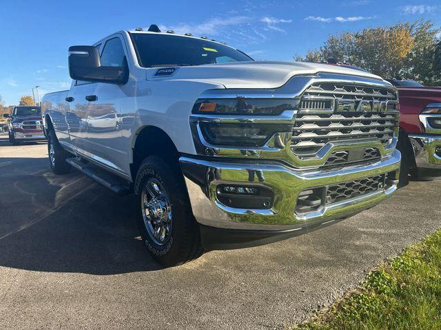 2026 RAM Ram 2500 RAM 2500 TRADESMAN CREW CAB 4X4 8 BOX